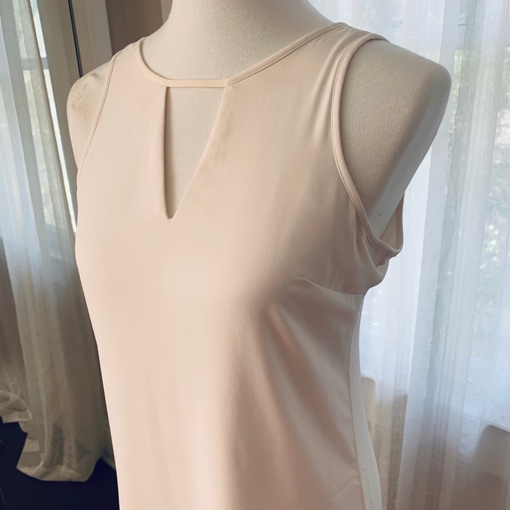 Dress - Picture 2 of 8
